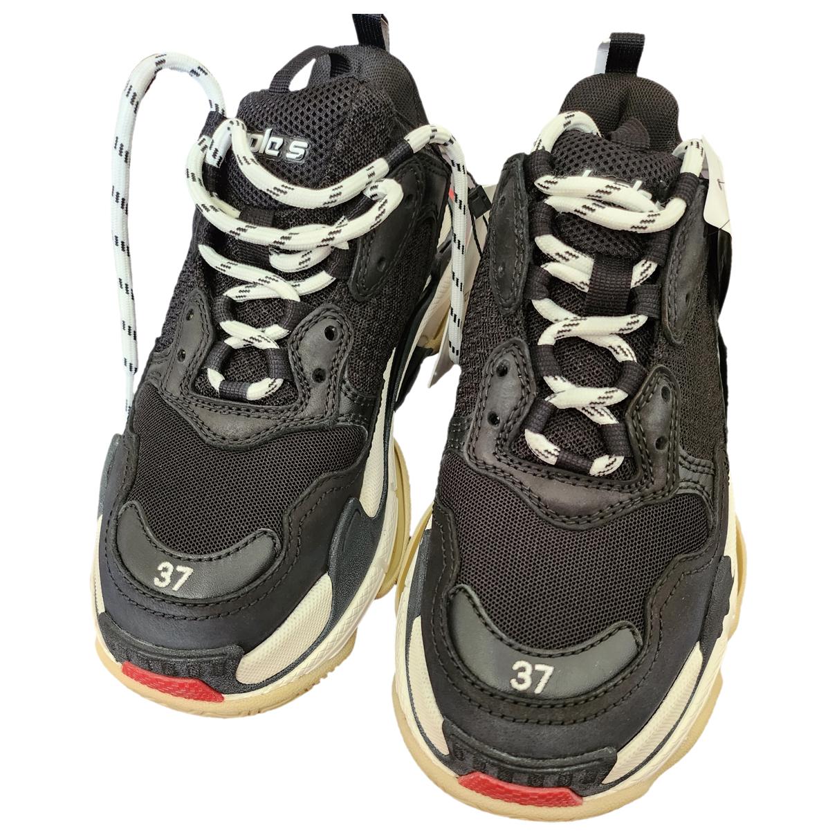 Run 55 trainers Louis Vuitton Black size 36 EU in Polyester - 31586375