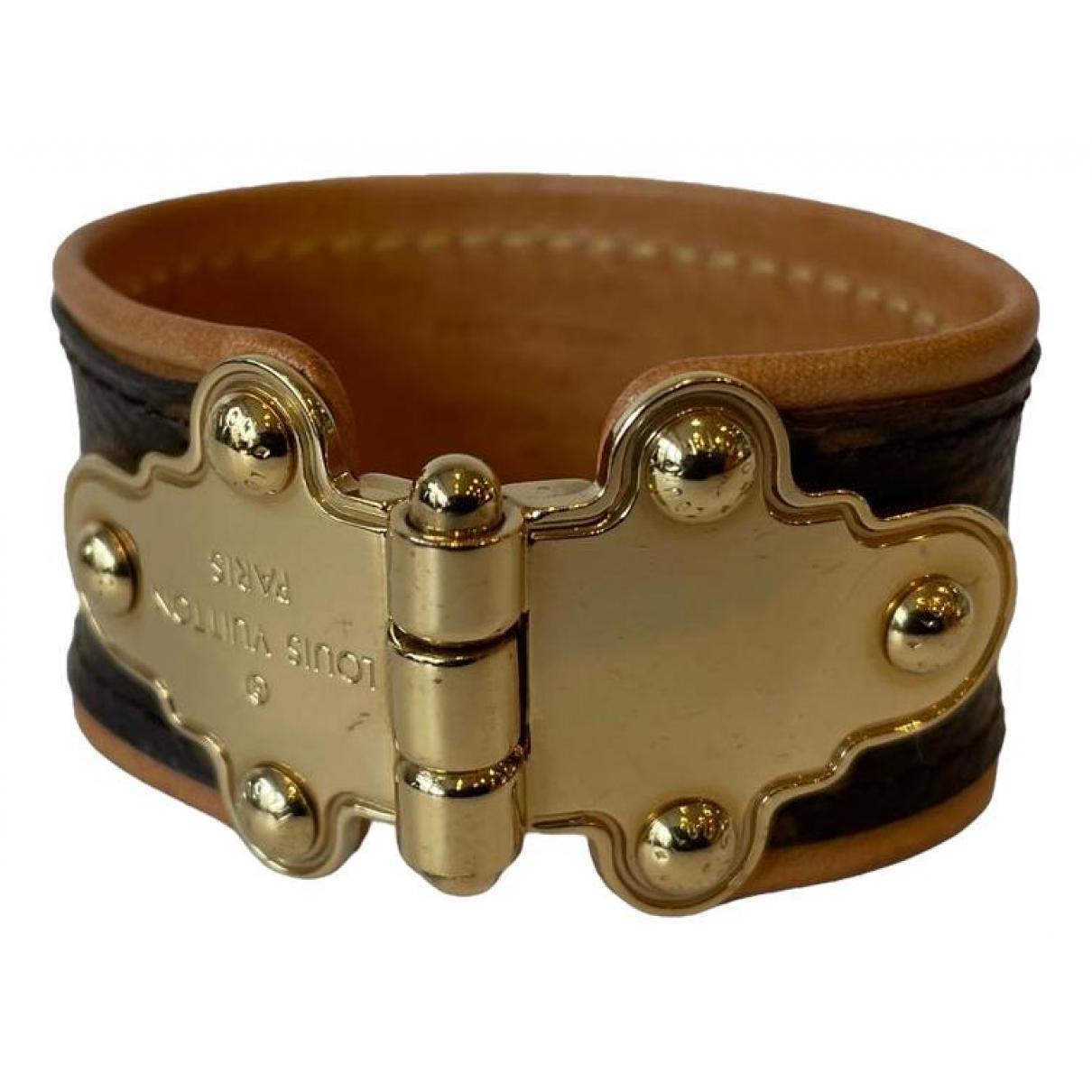 Essential v leather bracelet Louis Vuitton Brown in Leather - 35632932