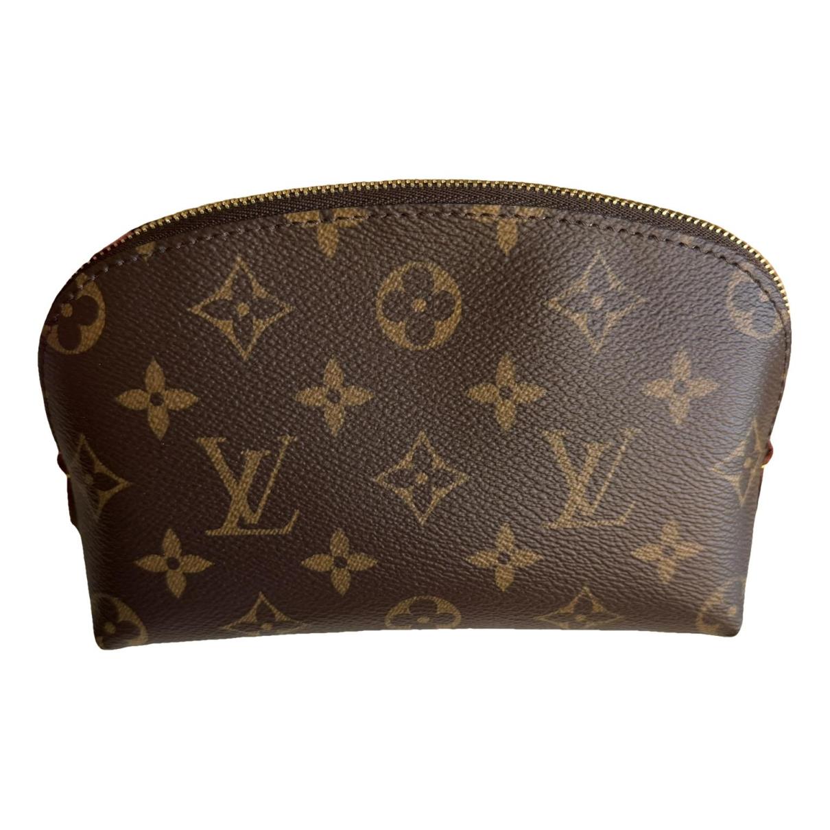 Shop Louis Vuitton Luggage & Travel Bags (M20438) by LESSISMORE☆