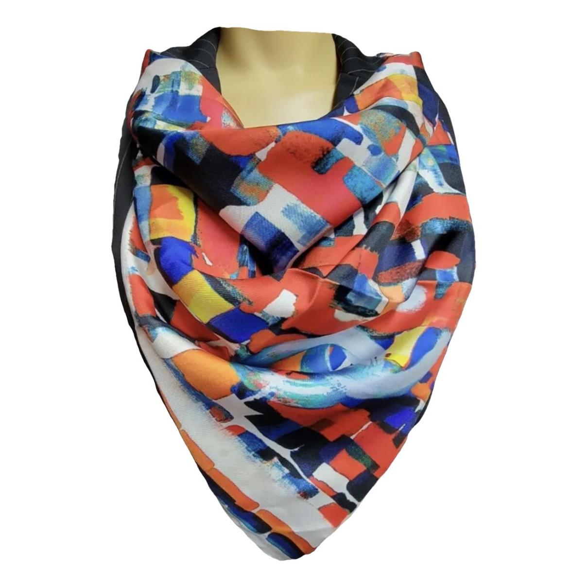 Châle monogram shine silk scarf Louis Vuitton Multicolour in Silk - 27949814