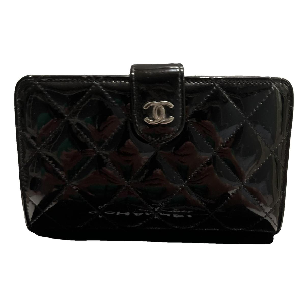 Patent leather wallet Chanel Black in Patent leather - 29549921