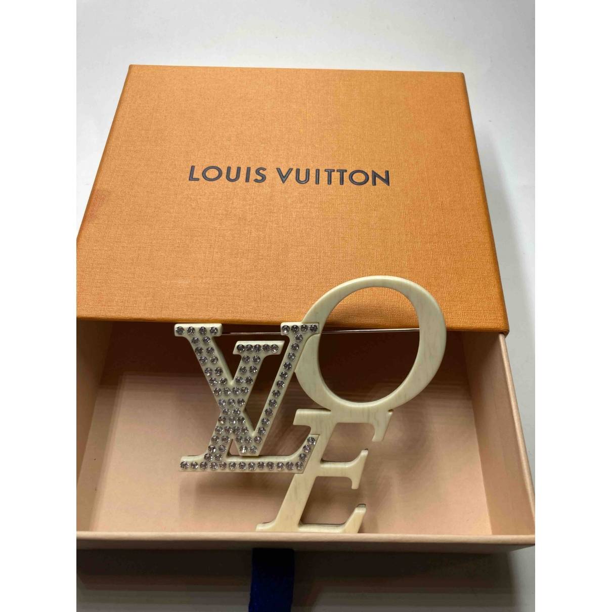 New Louis Vuitton Brooch woman