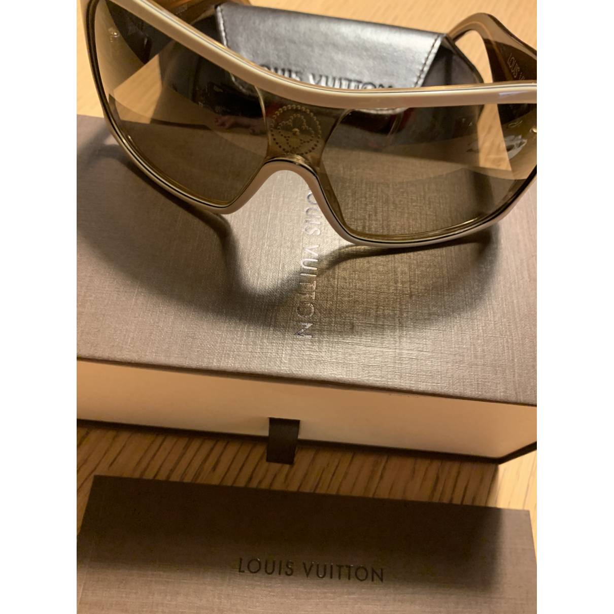 Sunglasses Louis Vuitton Beige in Other - 33478722