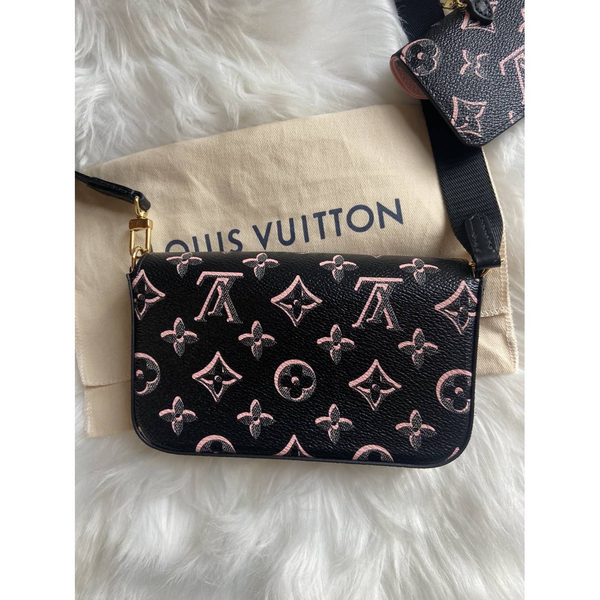 Louis Vuitton Felicie Strap And Go Crossbody - LVLENKA Luxury