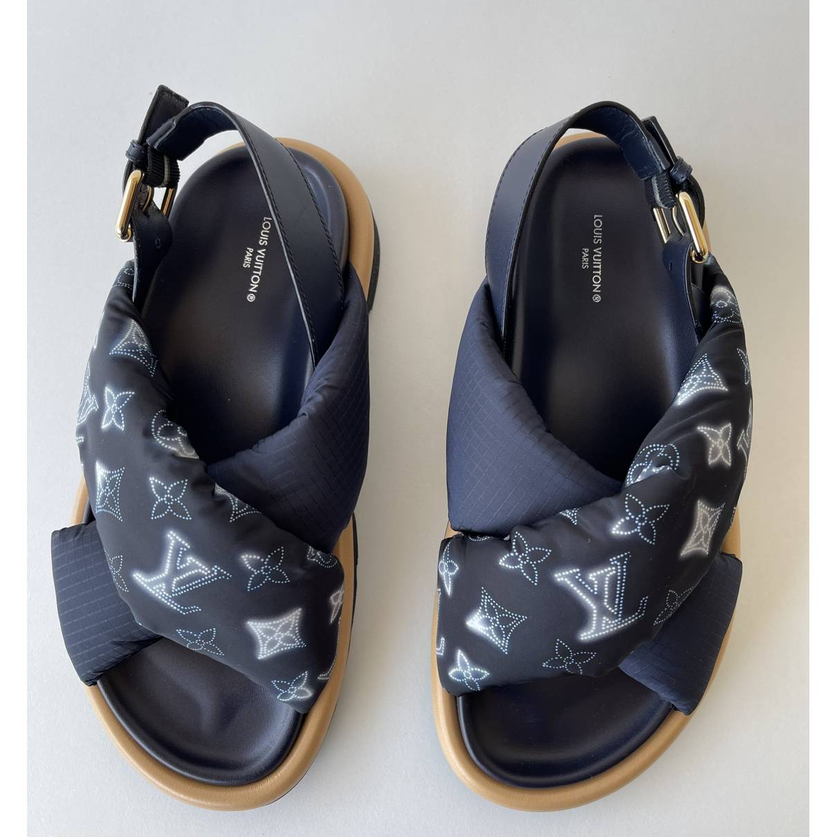 Louis Vuitton Sandals for Men - Vestiaire Collective