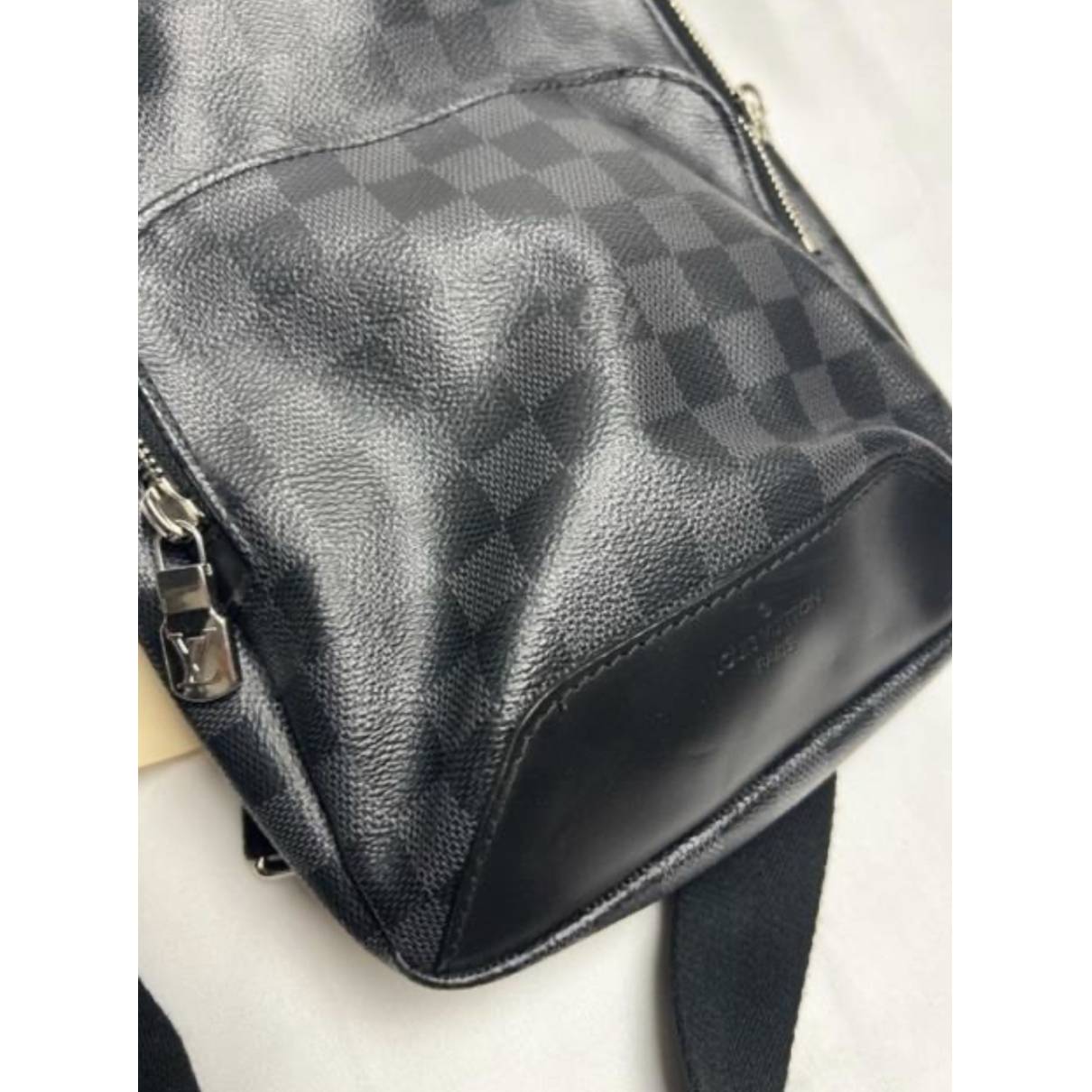 Louis+Vuitton+Avenue+Sling+Bag+Black+Leather for sale online