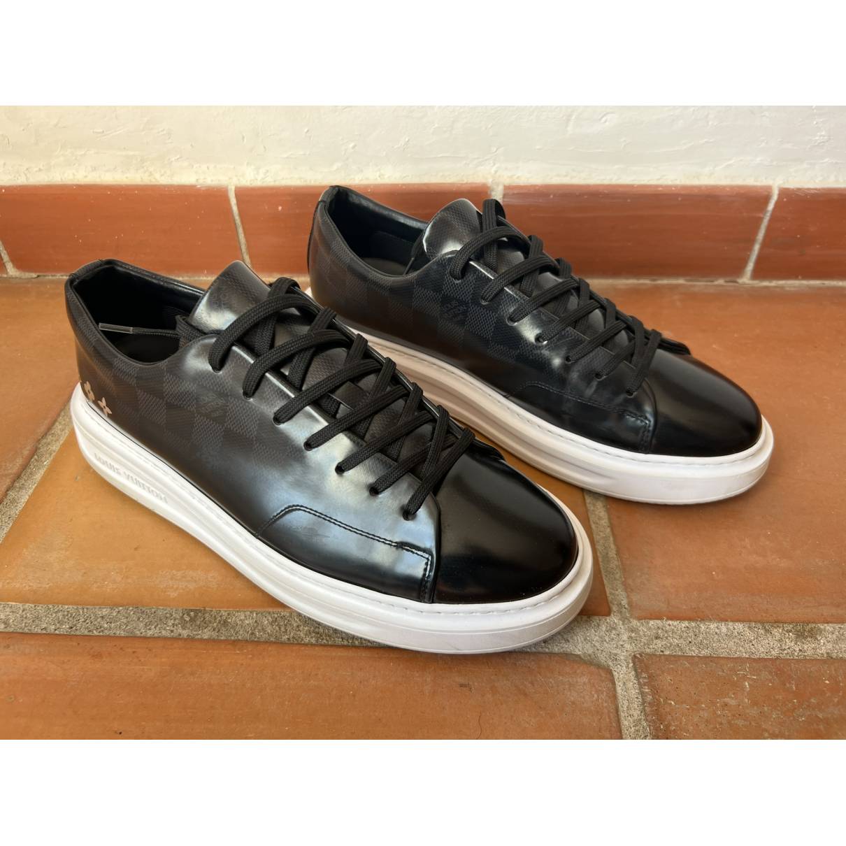 Beverly hills leather low trainers Louis Vuitton Black size 43 EU in  Leather - 32104523