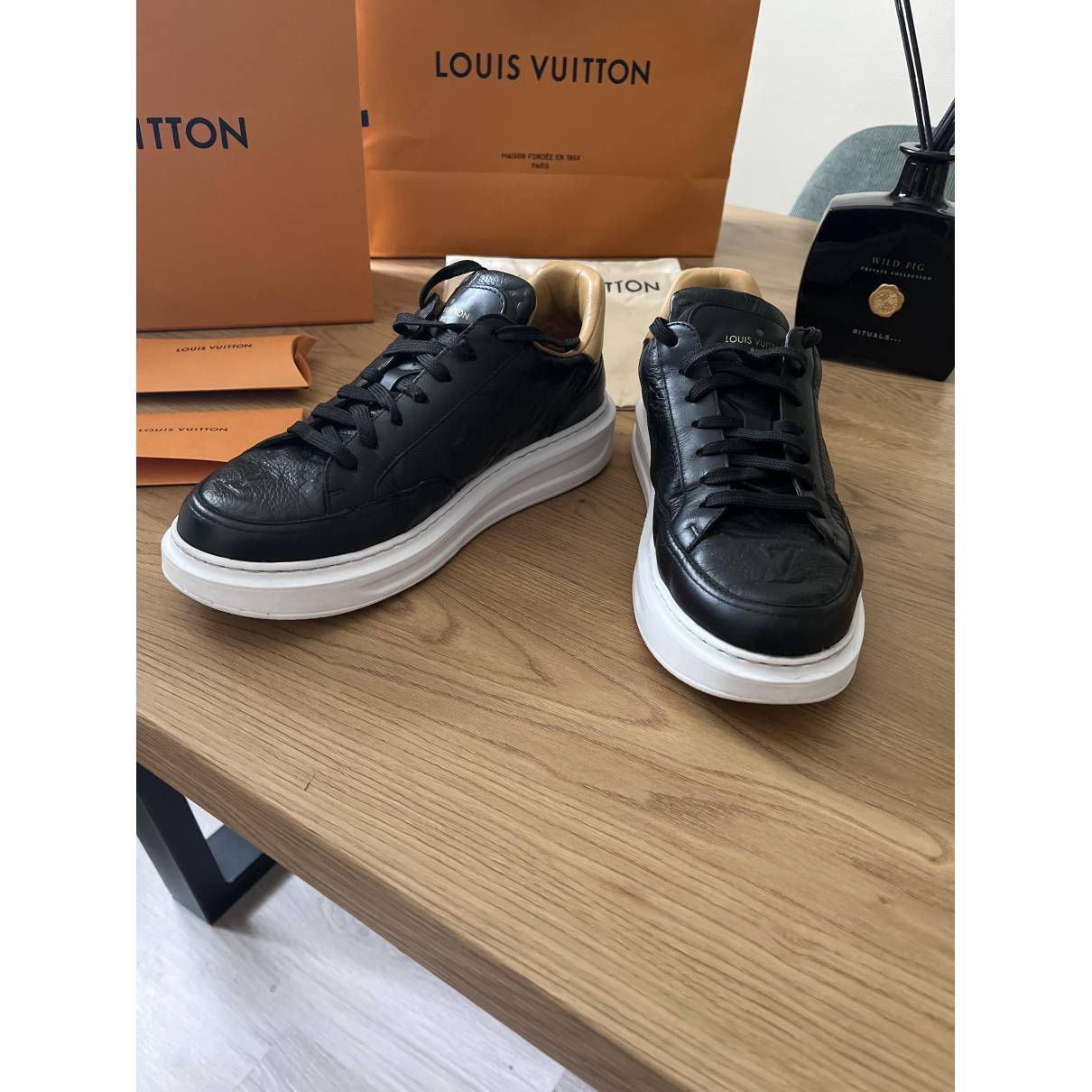 LOUIS VUITTON BEVERLY HILLS BLUE LEATHER LOW TOP SNEAKER L.V Sz 11 NEW  AUTHENTIC