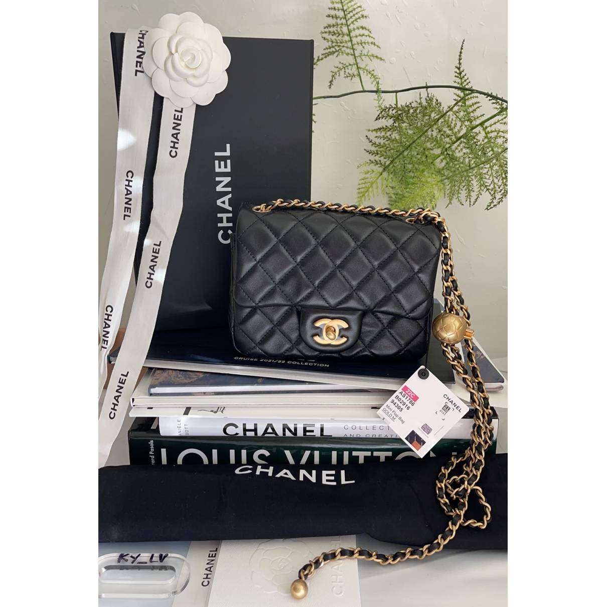 Wallet on chain timeless/classique leather crossbody bag Chanel Black in  Leather - 25262284