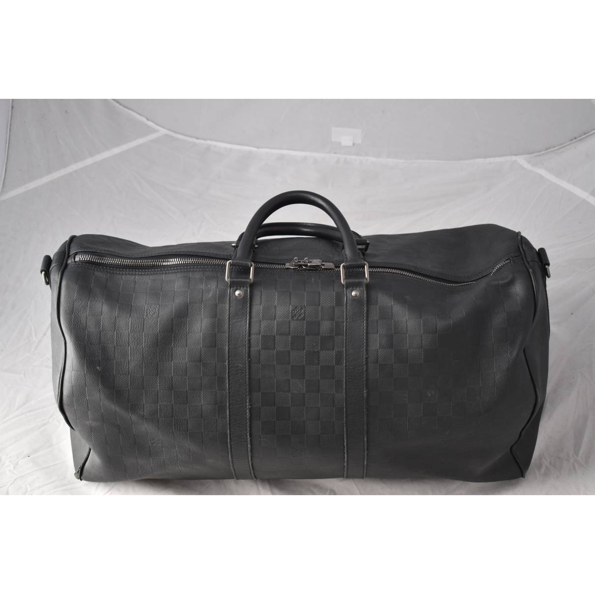 Keepall leather weekend bag Louis Vuitton Black in Leather - 22066770