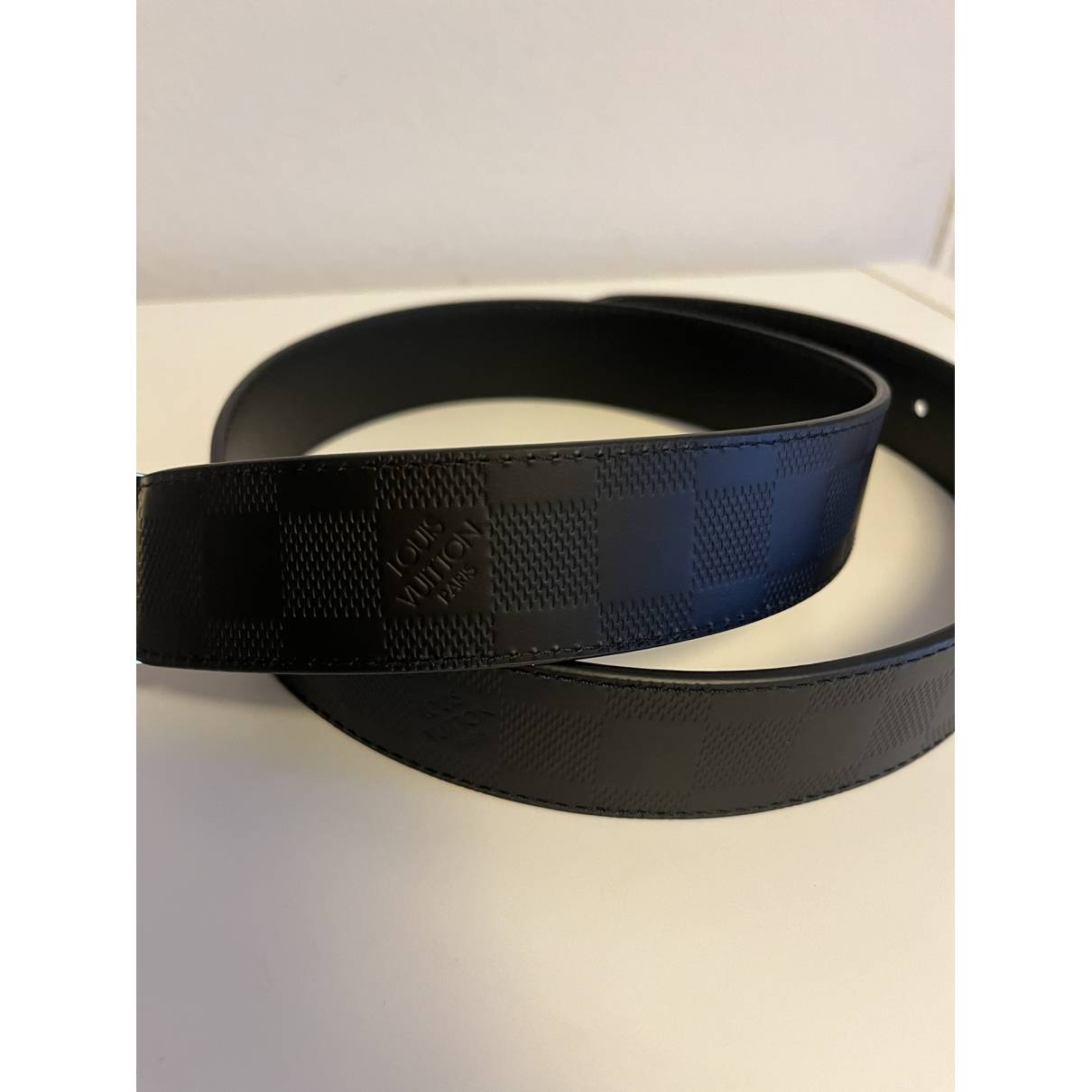 Leather belt Louis Vuitton Black size 90 cm in Leather - 30966305