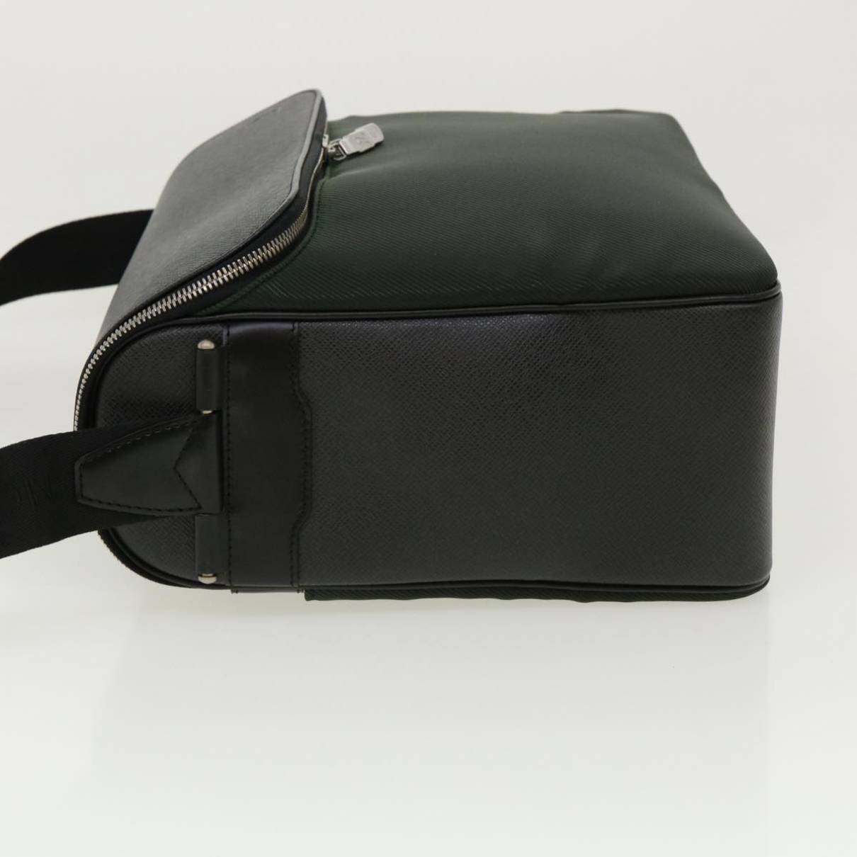 Buy Louis Vuitton Leather handbag online