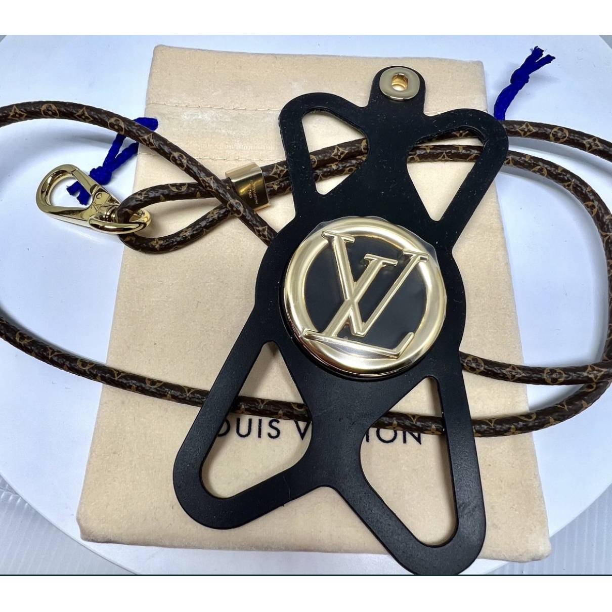 Louise leather phone charm Louis Vuitton Black in Leather - 34979652