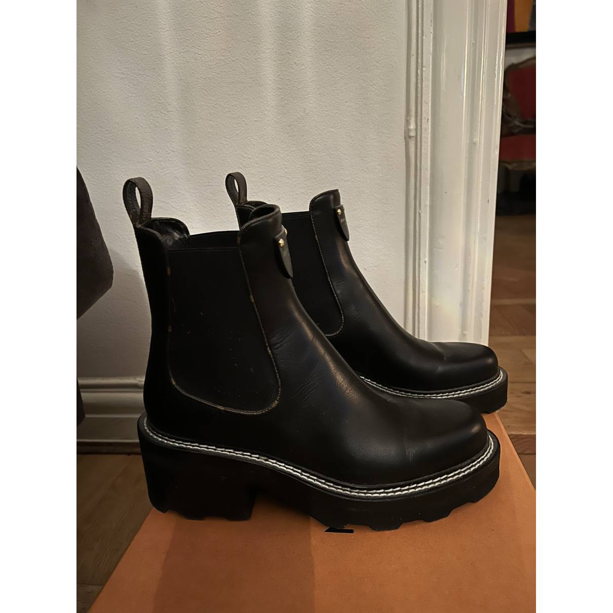 Louis Vuitton Beaubourg Ankle Boots Size 101