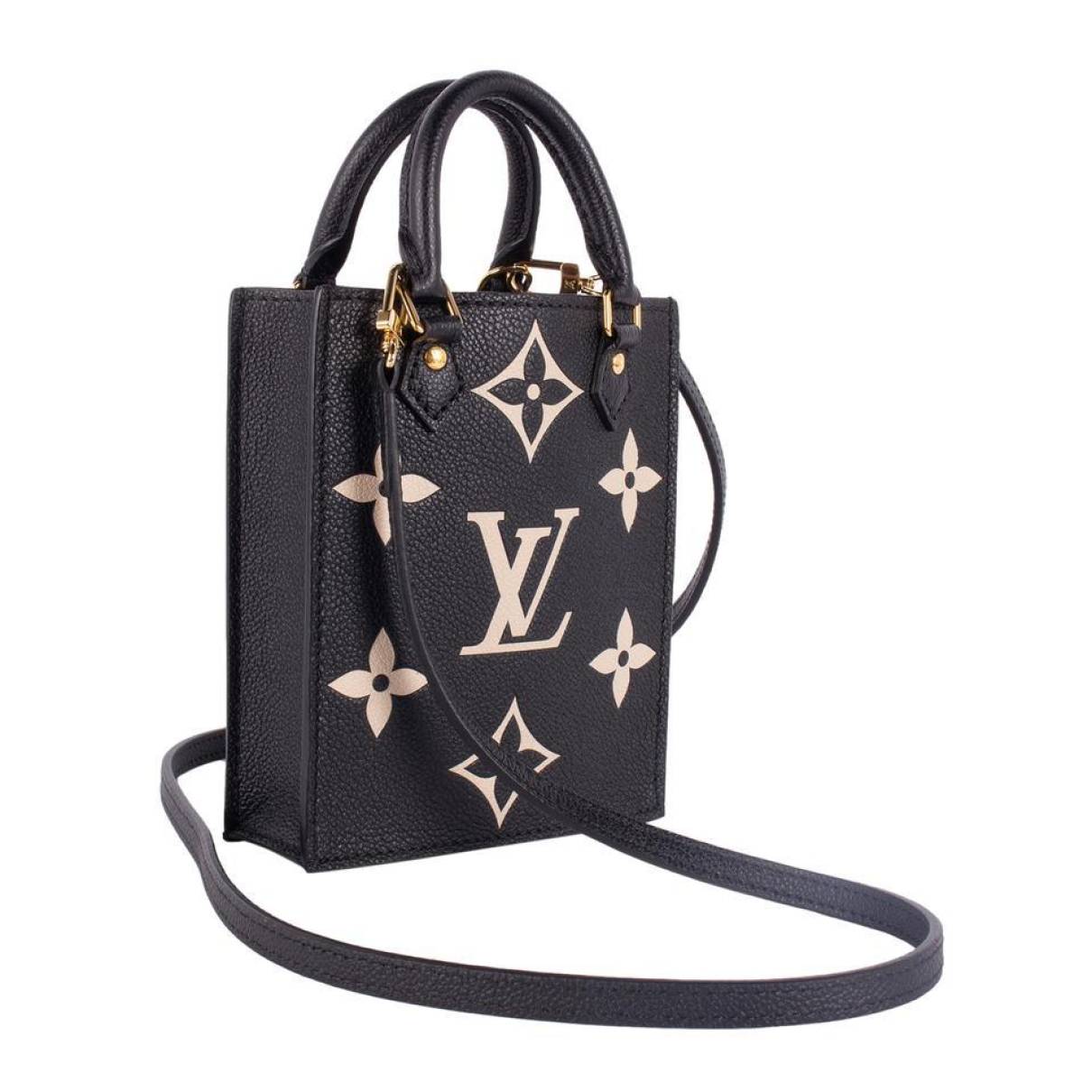 Plat leather crossbody bag Louis Vuitton Black in Leather - 30965200