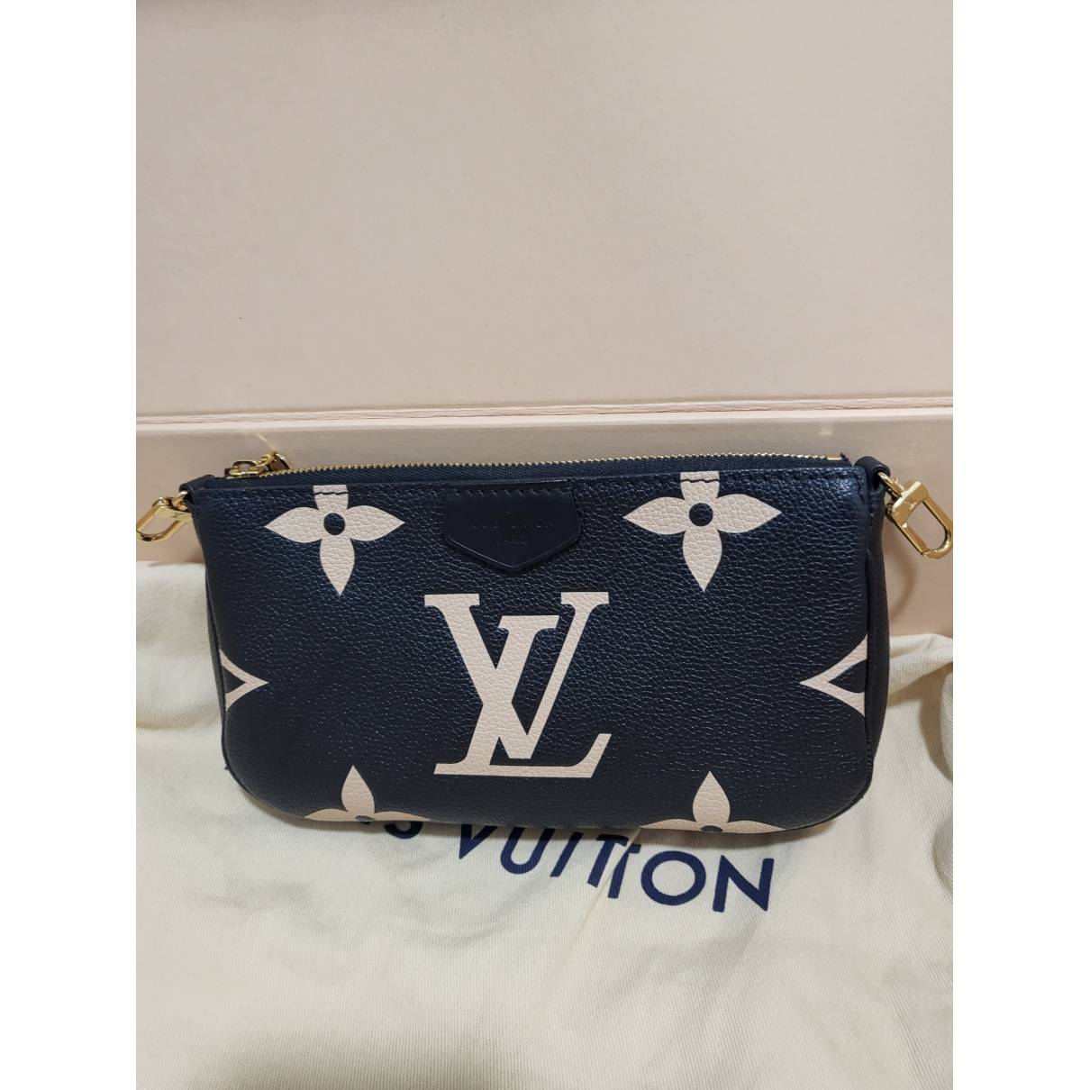 LOUIS VUITTON Favorite Handbag for Women - Vestiaire Collective