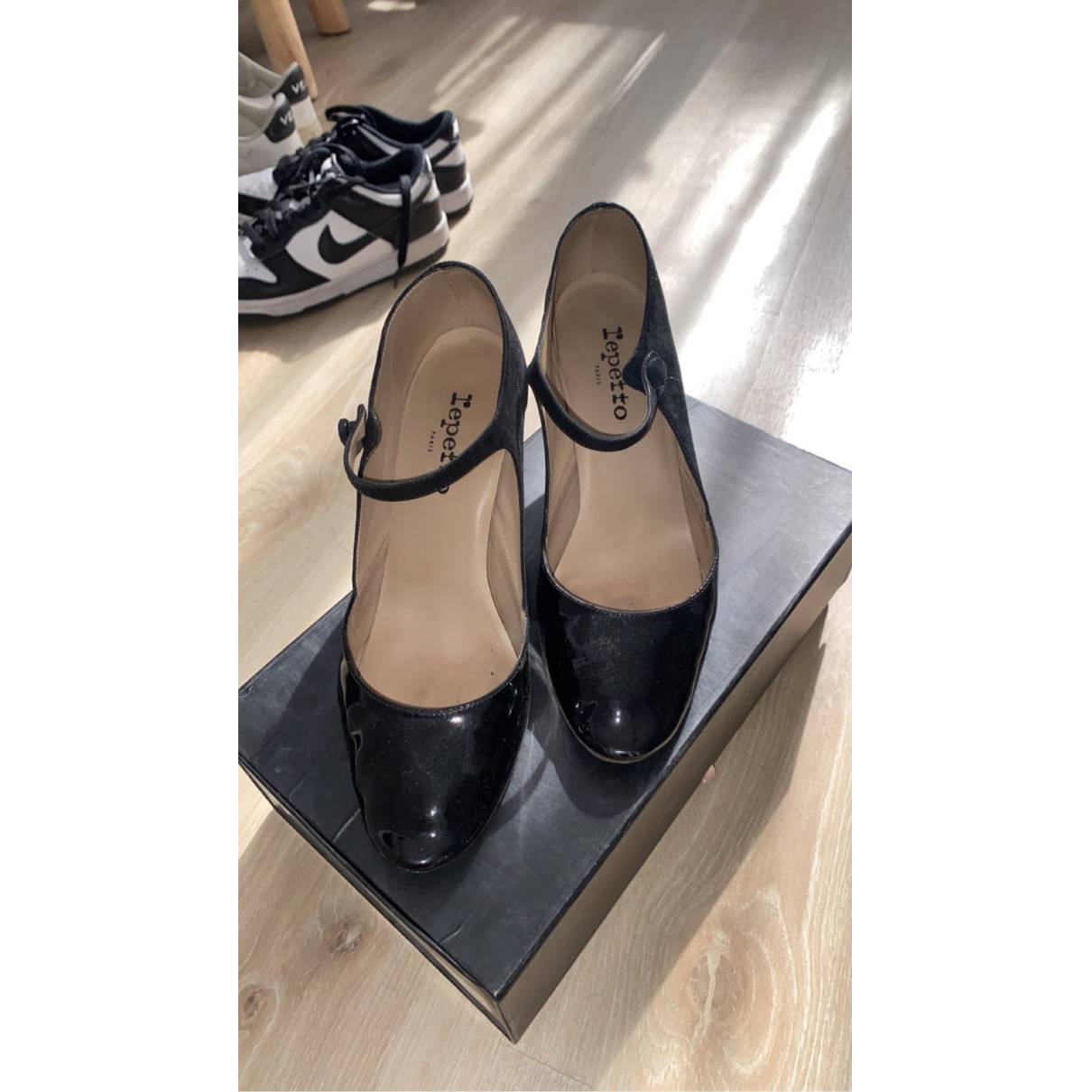 Leather heels Repetto Black size 39.5 EU in Leather - 34156389