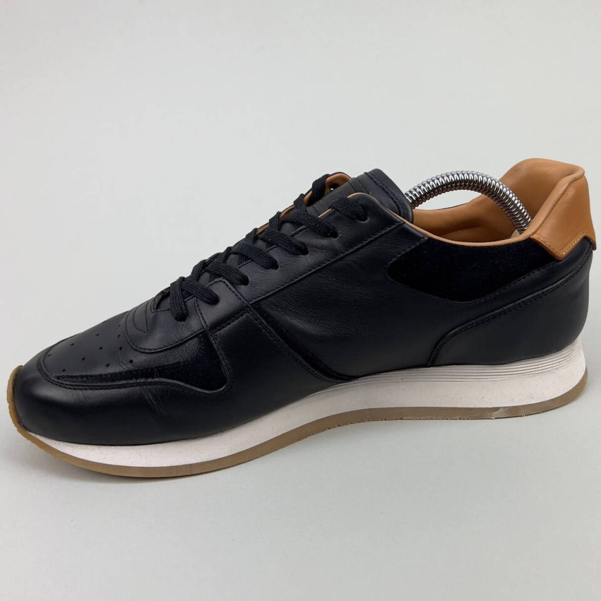 Louis Vuitton - Authenticated Run Away Trainer - Leather Black for Men, Good Condition