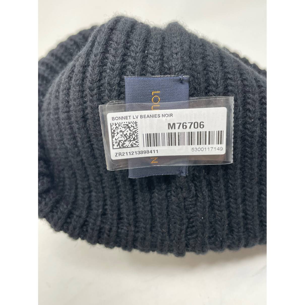 Wool beanie Louis Vuitton Black size Not specified International in Wool -  27699992