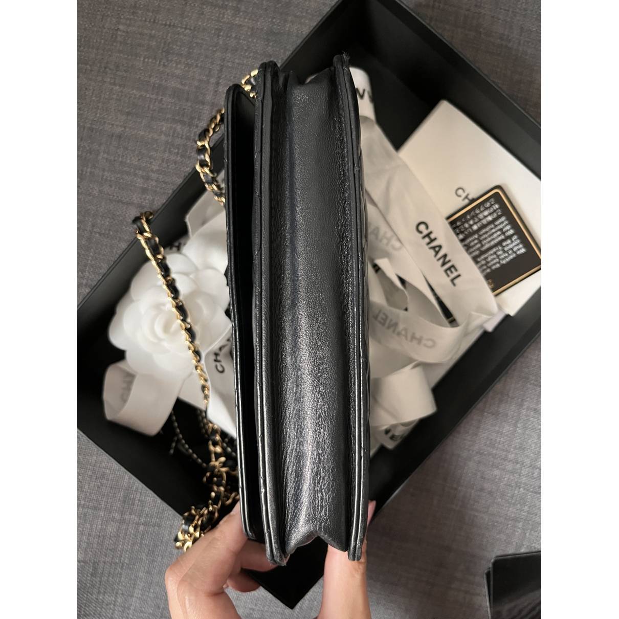 Wallet on chain timeless/classique patent leather crossbody bag Chanel Black  in Patent leather - 25087113