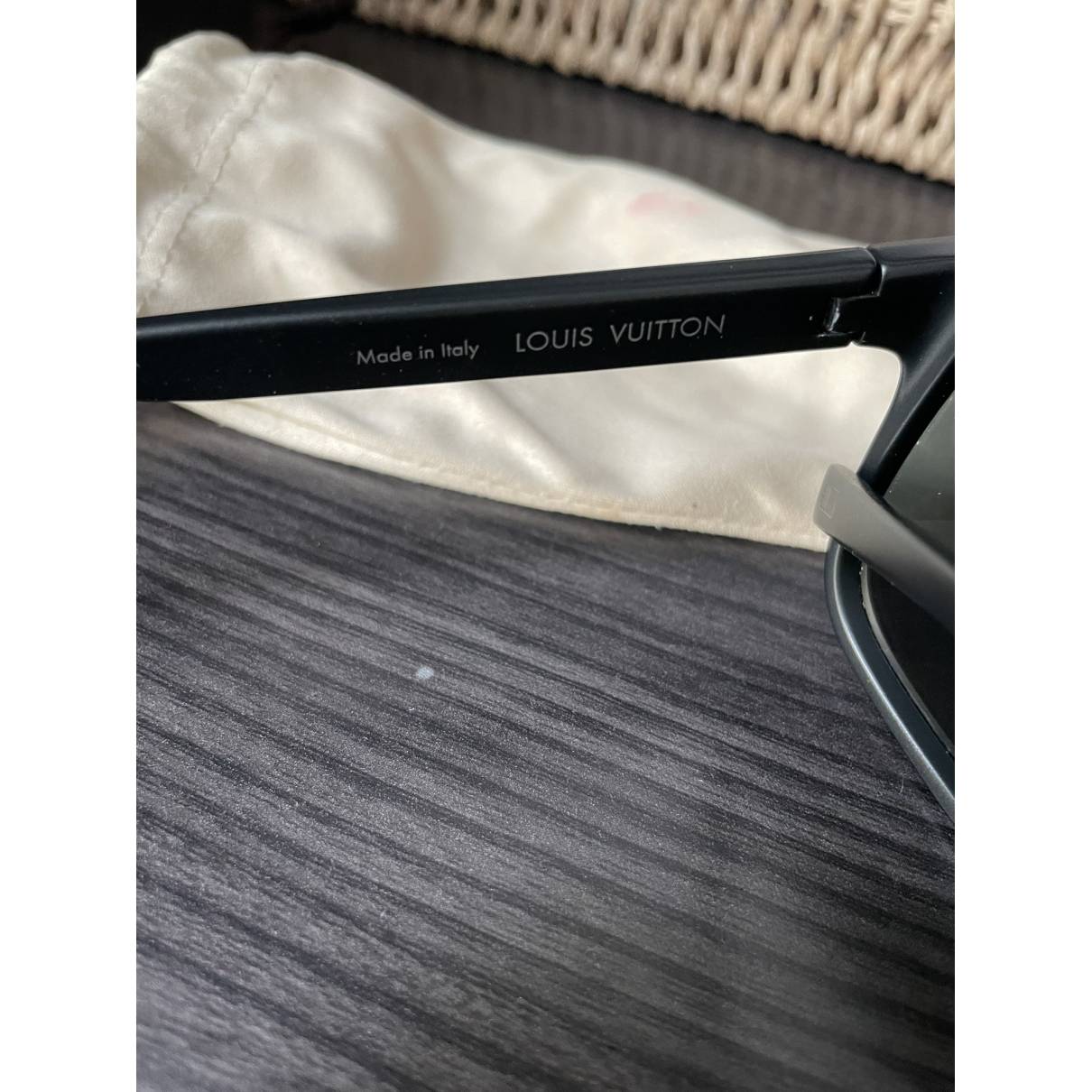 Sunglasses Louis Vuitton Black in Plastic - 36232503