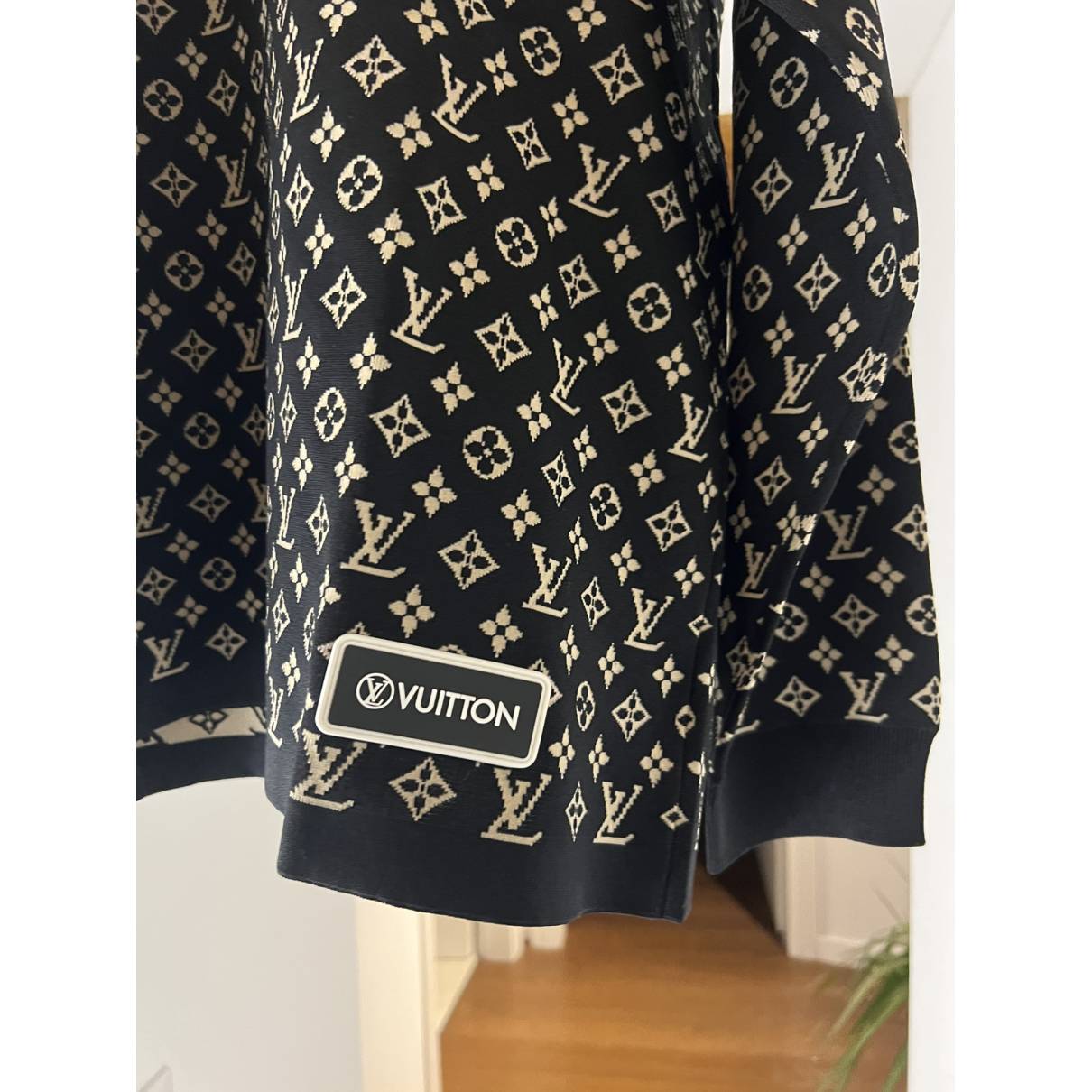 Louis Vuitton Sweatshirt – ClothingStudioQA