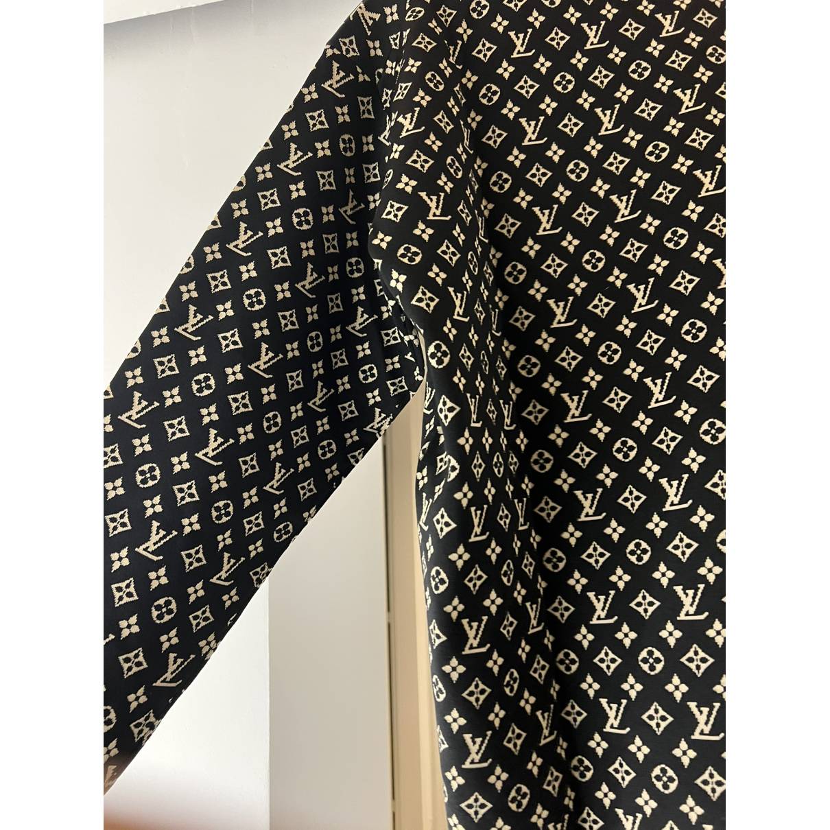 Louis Vuitton Wool Blend Crewneck WHITE/BLACK. Size M0