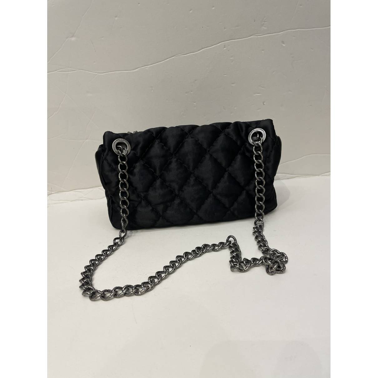 Timeless/classique silk crossbody bag Chanel Black in Silk - 33567994