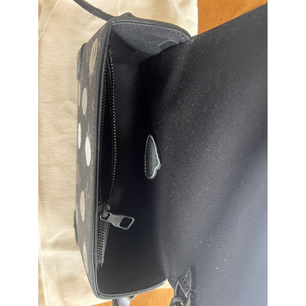 Crossbody bag Louis Vuitton x Yayoi Kusama Black in Synthetic - 31783281