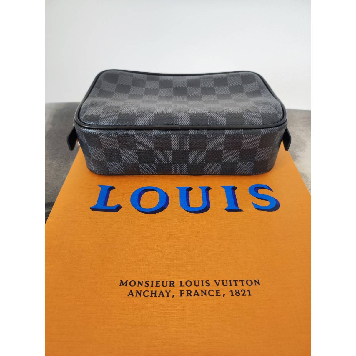 Trousse de toilette small bag Louis Vuitton Black in Synthetic - 25994536