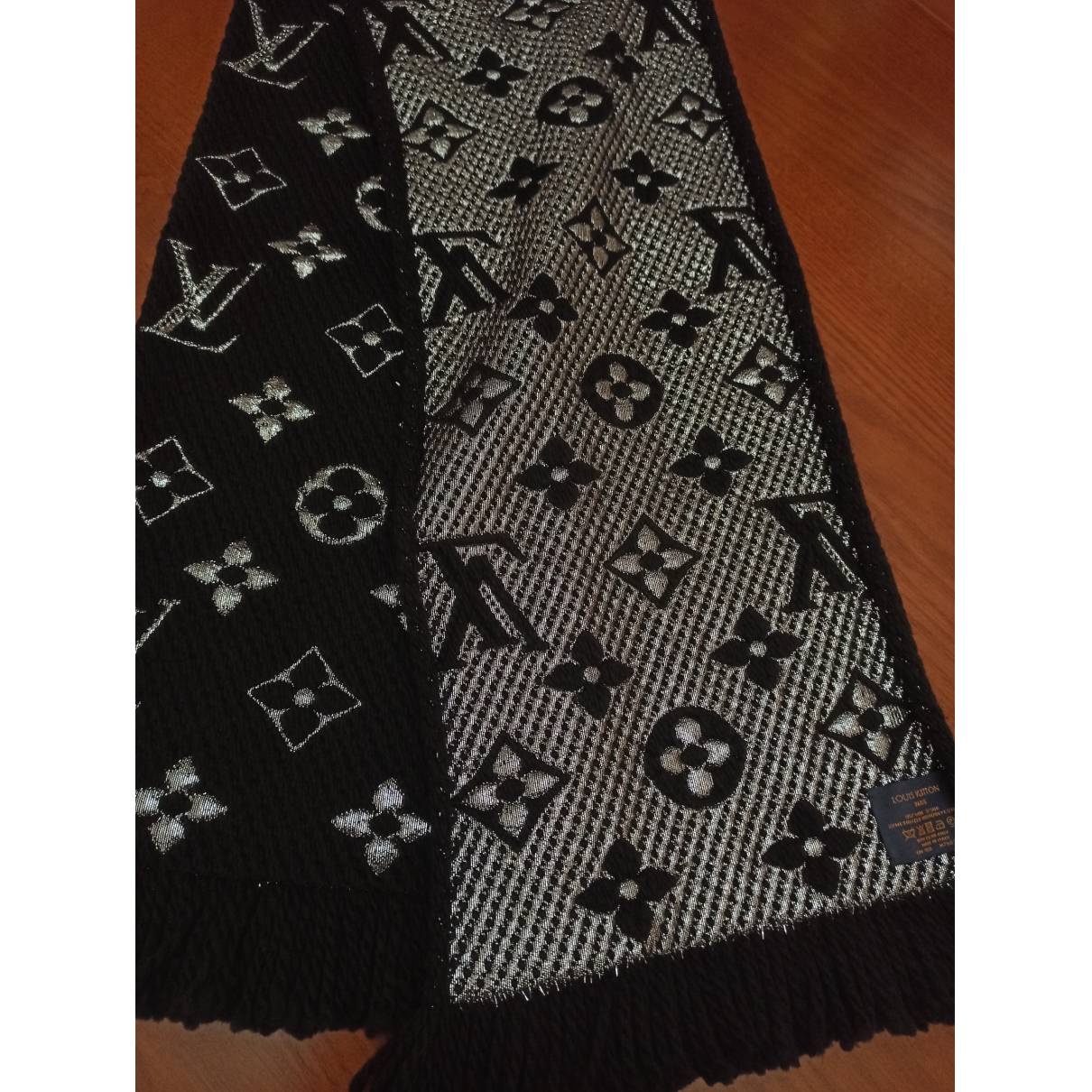 Logomania wool scarf Louis Vuitton Black in Wool - 32037199