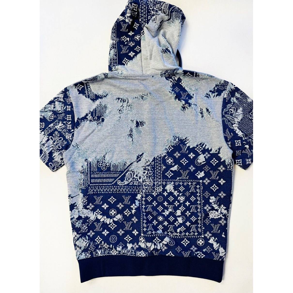 Sweatshirt Louis Vuitton Blue size M International in Cotton - 29080576