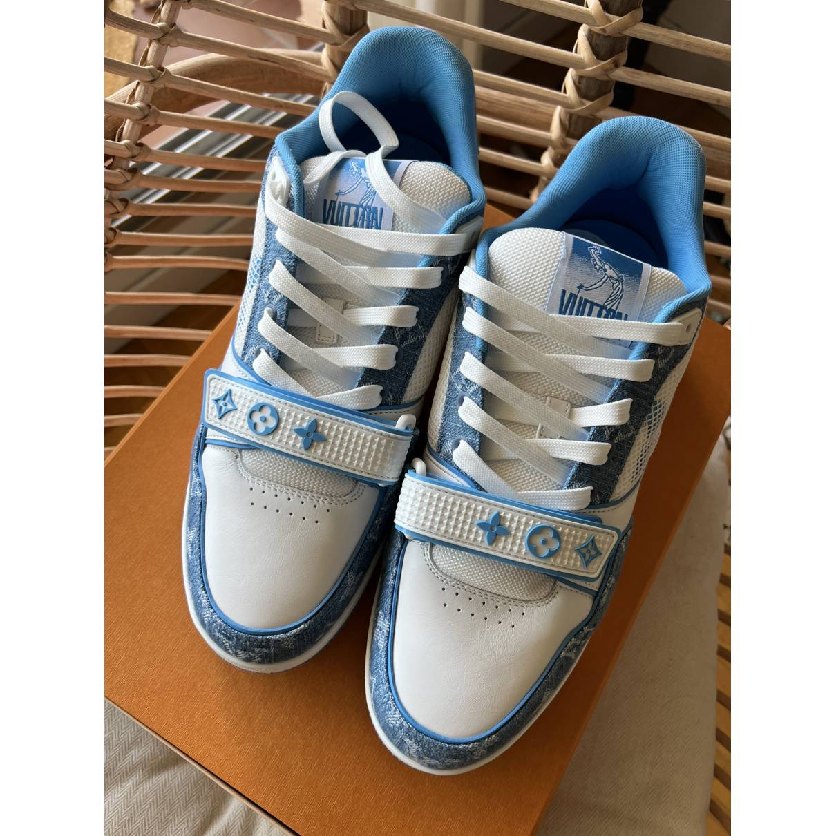 Lv trainer leather low trainers Louis Vuitton Blue size 9 UK in
