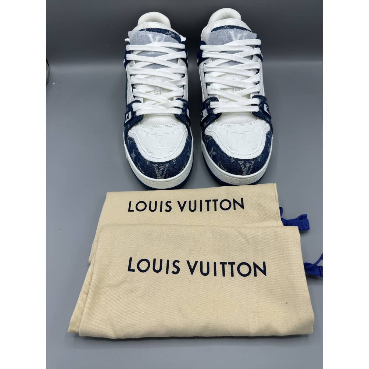 Lv trainer leather low trainers Louis Vuitton Blue size 43.5 EU in Leather  - 26496231