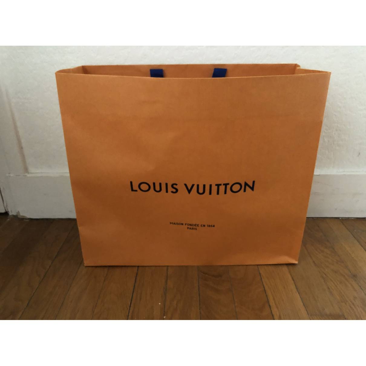 Louis Vuitton, Bags, Authentic Louis Vuitton Paper Bag
