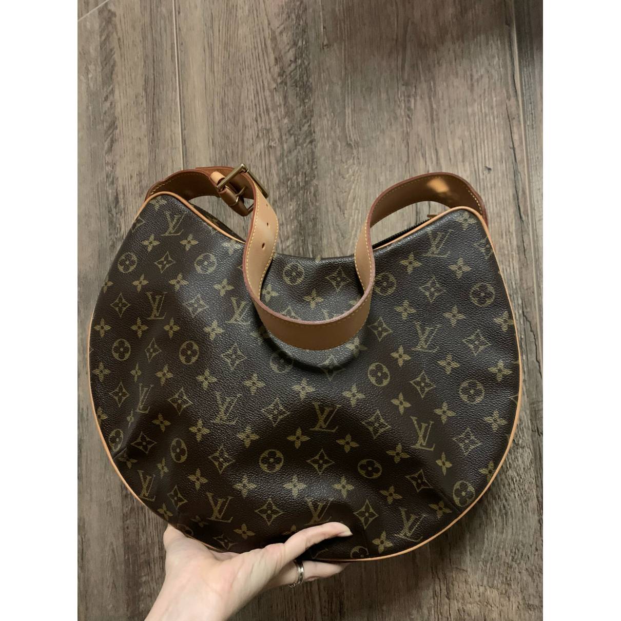 Louis Vuitton Croissant Bag Gm