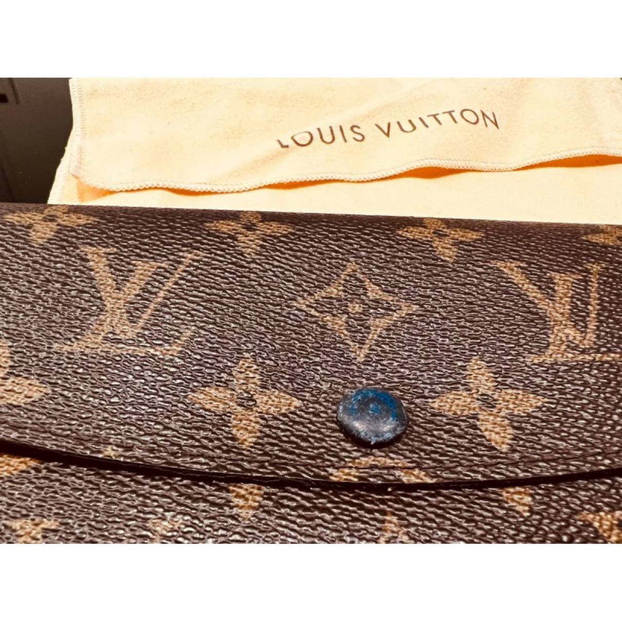 Louis Vuitton - Emilie Wallet - Monogram Canvas - Women - Luxury