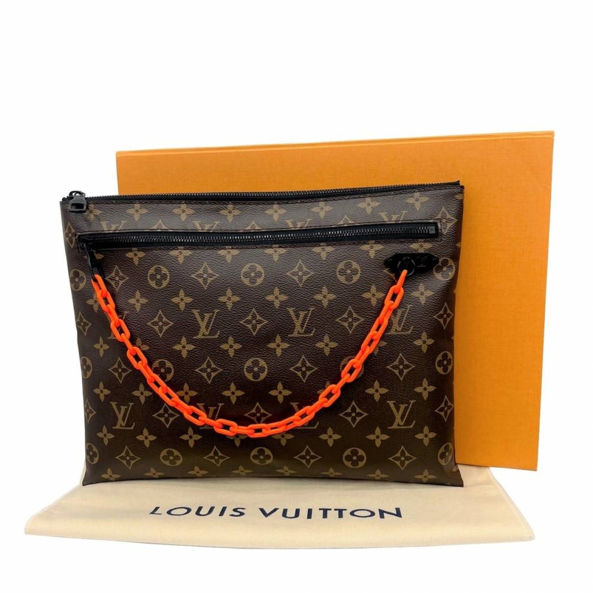 Louis Vuitton - Authenticated Pochette A4 Bag - Cloth Brown for Men, Very Good Condition