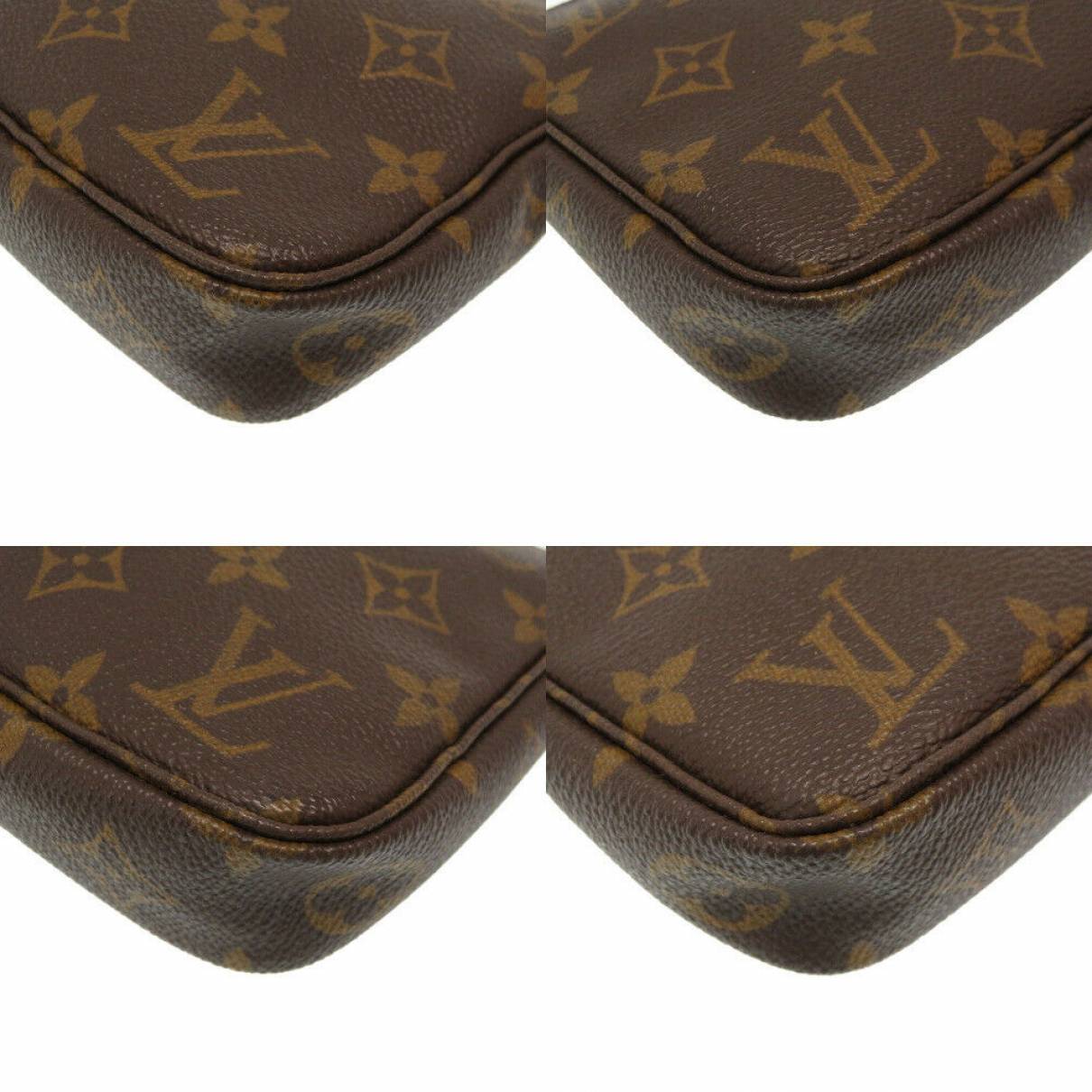 Pochette accessoire cloth handbag Louis Vuitton Brown in Cloth - 25262345