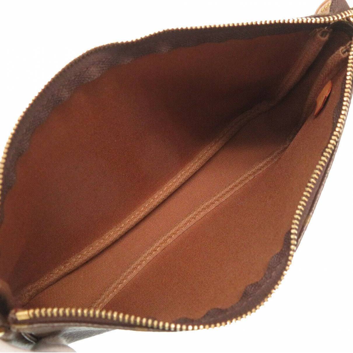 Pochette accessoire cloth handbag Louis Vuitton Brown in Cloth - 35551979