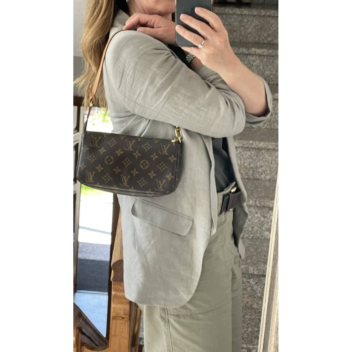 Trocadéro cloth handbag Louis Vuitton Brown in Cloth - 35890826