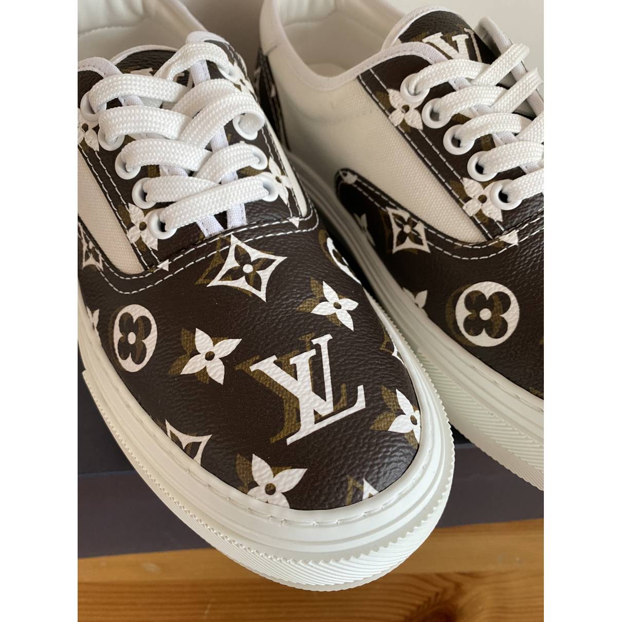 Trocadero cloth low trainers Louis Vuitton Brown size 40.5 EU in Cloth -  31708299