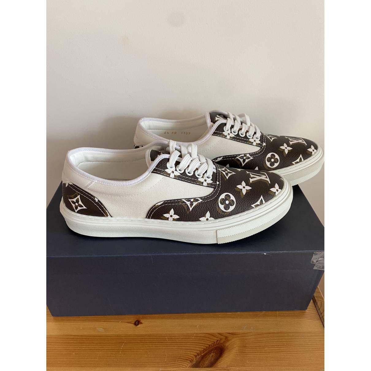 Trocadero cloth low trainers Louis Vuitton Brown size 40.5 EU in Cloth -  31708299