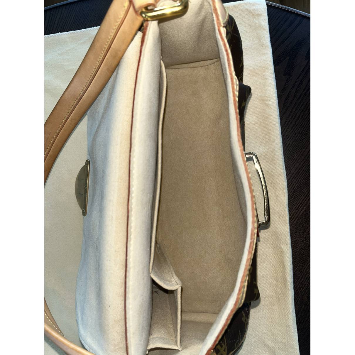 Beverly leather handbag Louis Vuitton