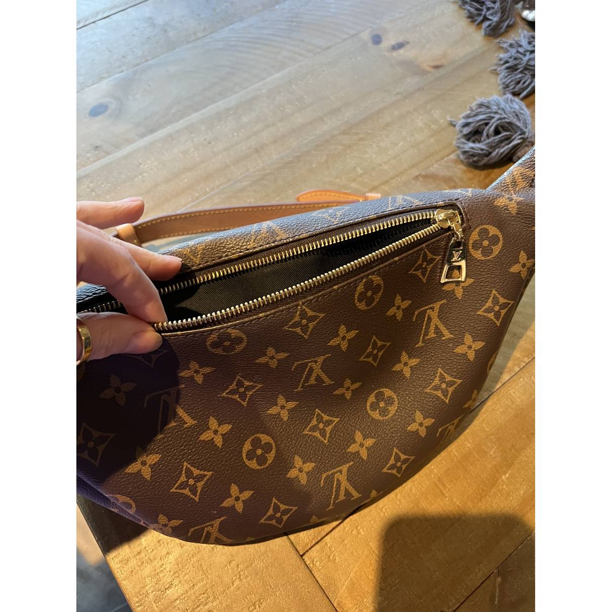 Bum bag / sac ceinture leather crossbody bag Louis Vuitton Brown in Leather  - 32925841