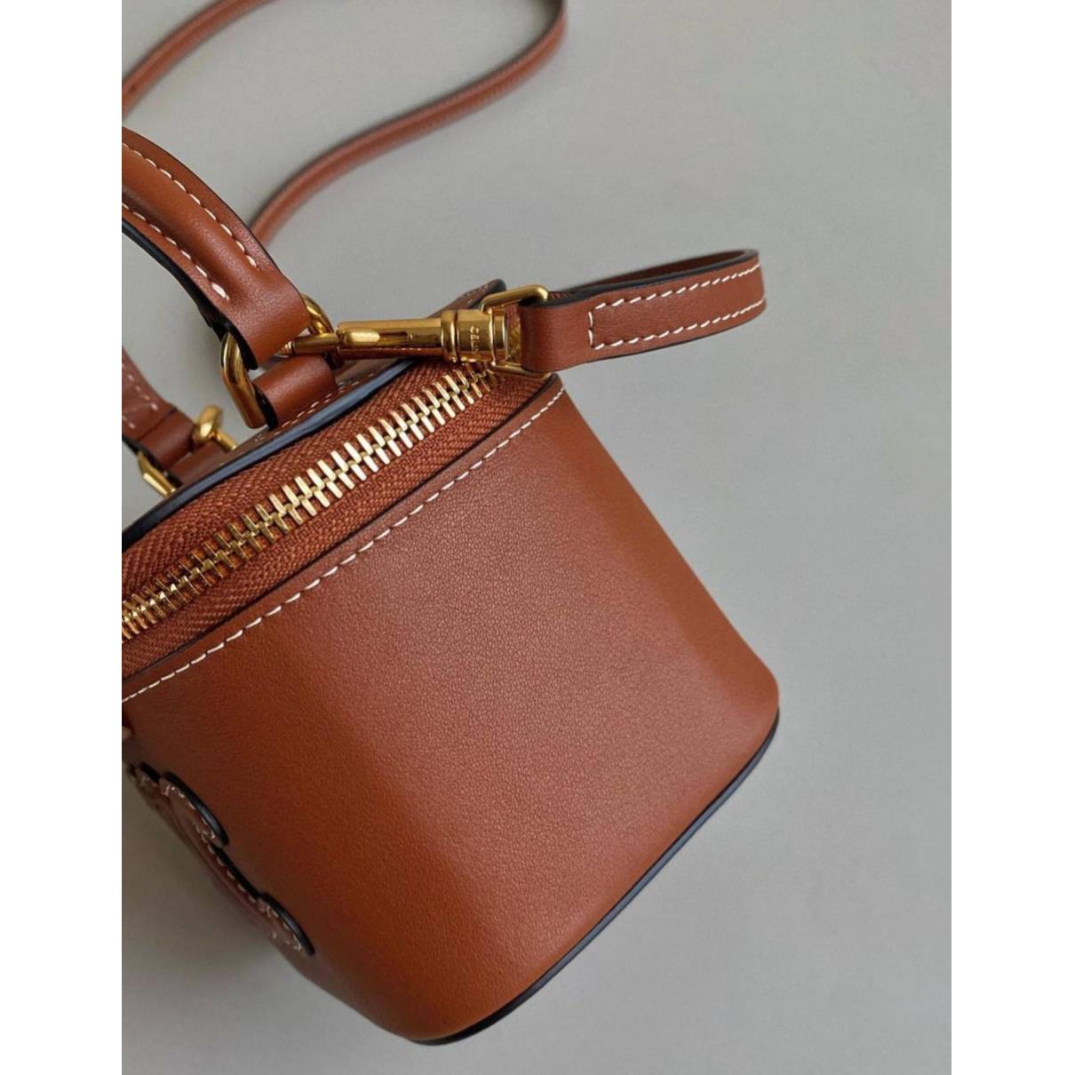 Leather vanity case Celine Brown in Leather - 32044759