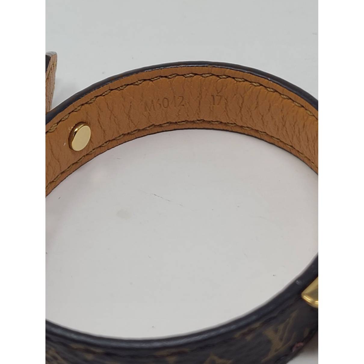 Monogram leather bracelet Louis Vuitton Brown in Leather - 30927792