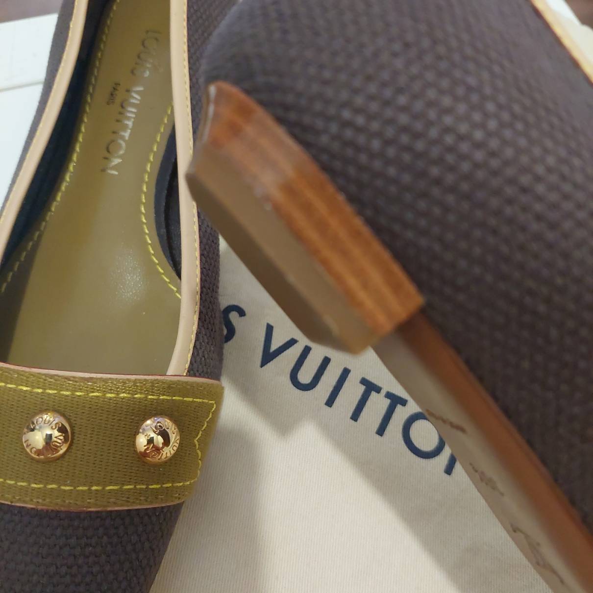 price lv flat shoes