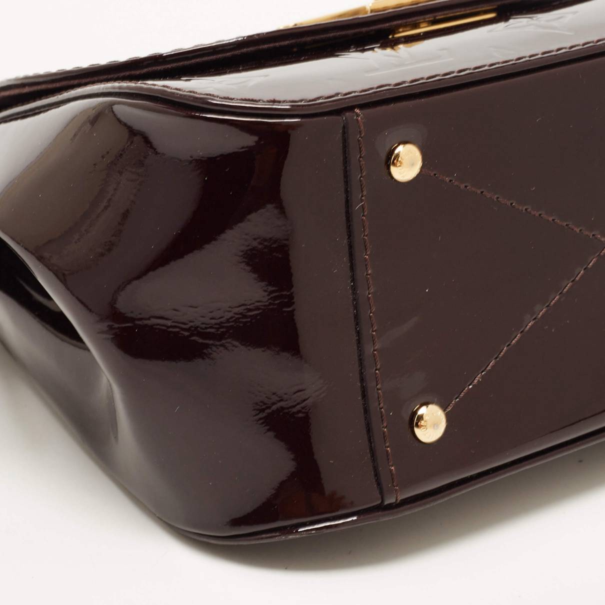 Buy Louis Vuitton Pasadena leather crossbody bag online