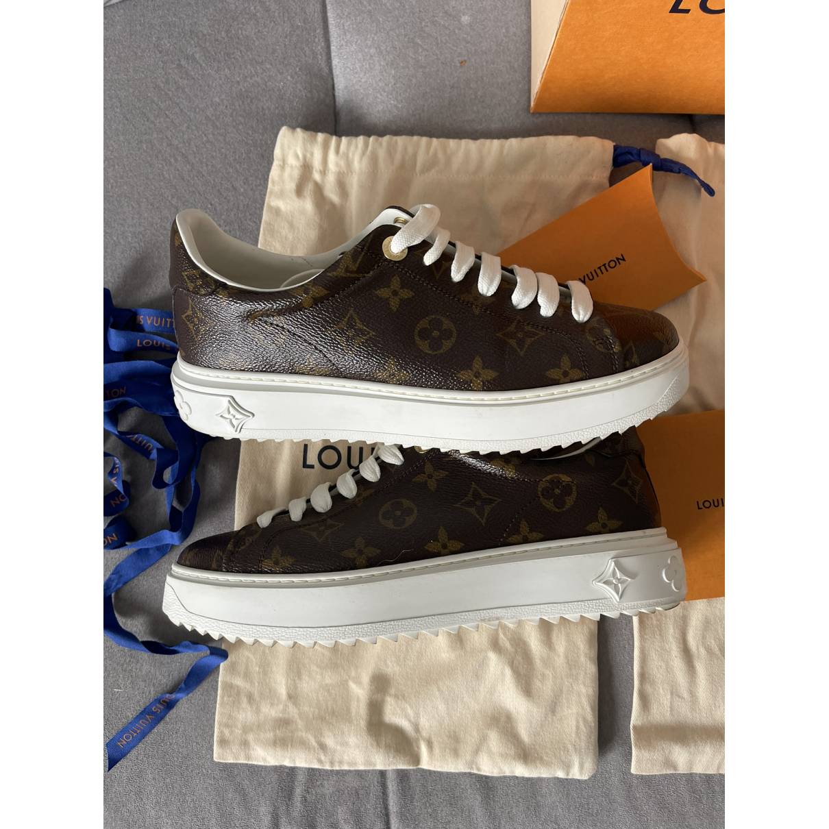 Time Out Louis Vuitton Trainers for Women - Vestiaire Collective